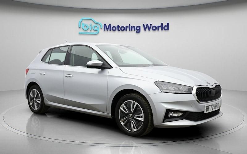 Begagnad Skoda Fabia SE L 95 HK (69 kW) 2022 Silver Halvkombi