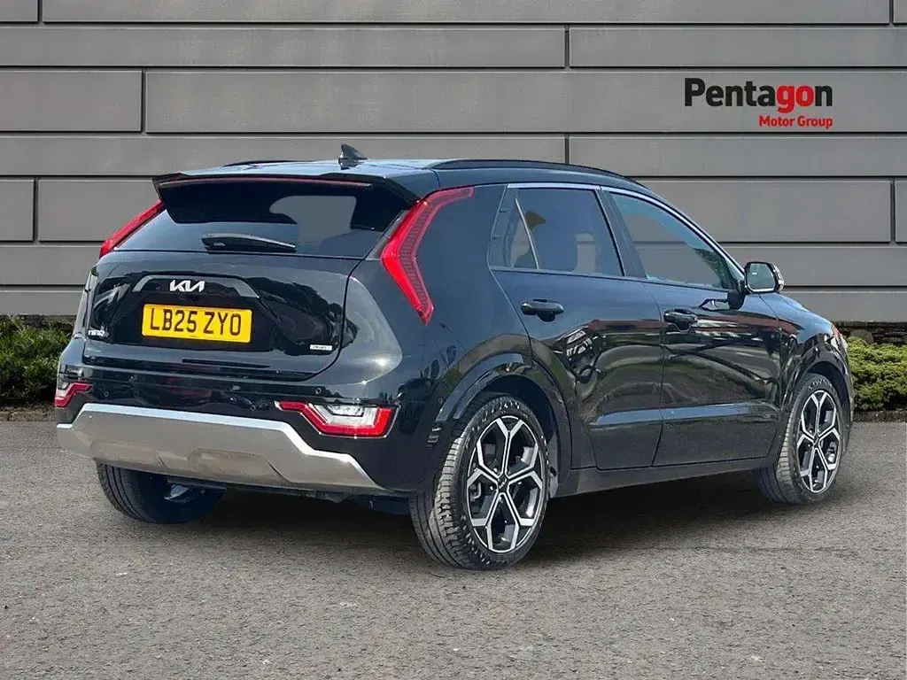 Used Kia Niro 168 HP (123 kW) 2025 Black SUV