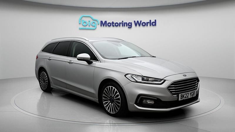 Used Ford Mondeo Titanium 188 HP (138 kW) 2021 Silver Estate