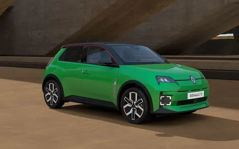 Used Renault 5 E-Tech Komfort 110 kW (150 HP) 2026 Hatchback