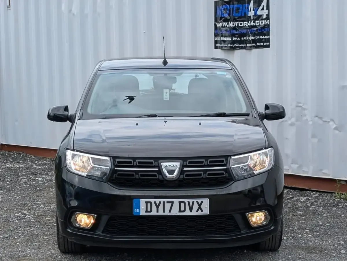 Used Dacia Sandero Lauréate 90 HP (66 kW) 2017 Black Hatchback