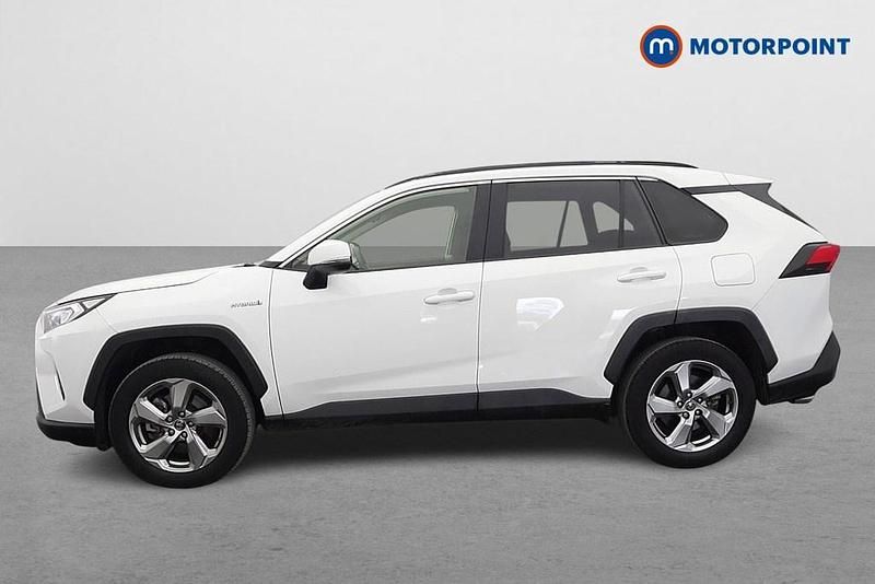 Used Toyota RAV4 Design 2019 White SUV