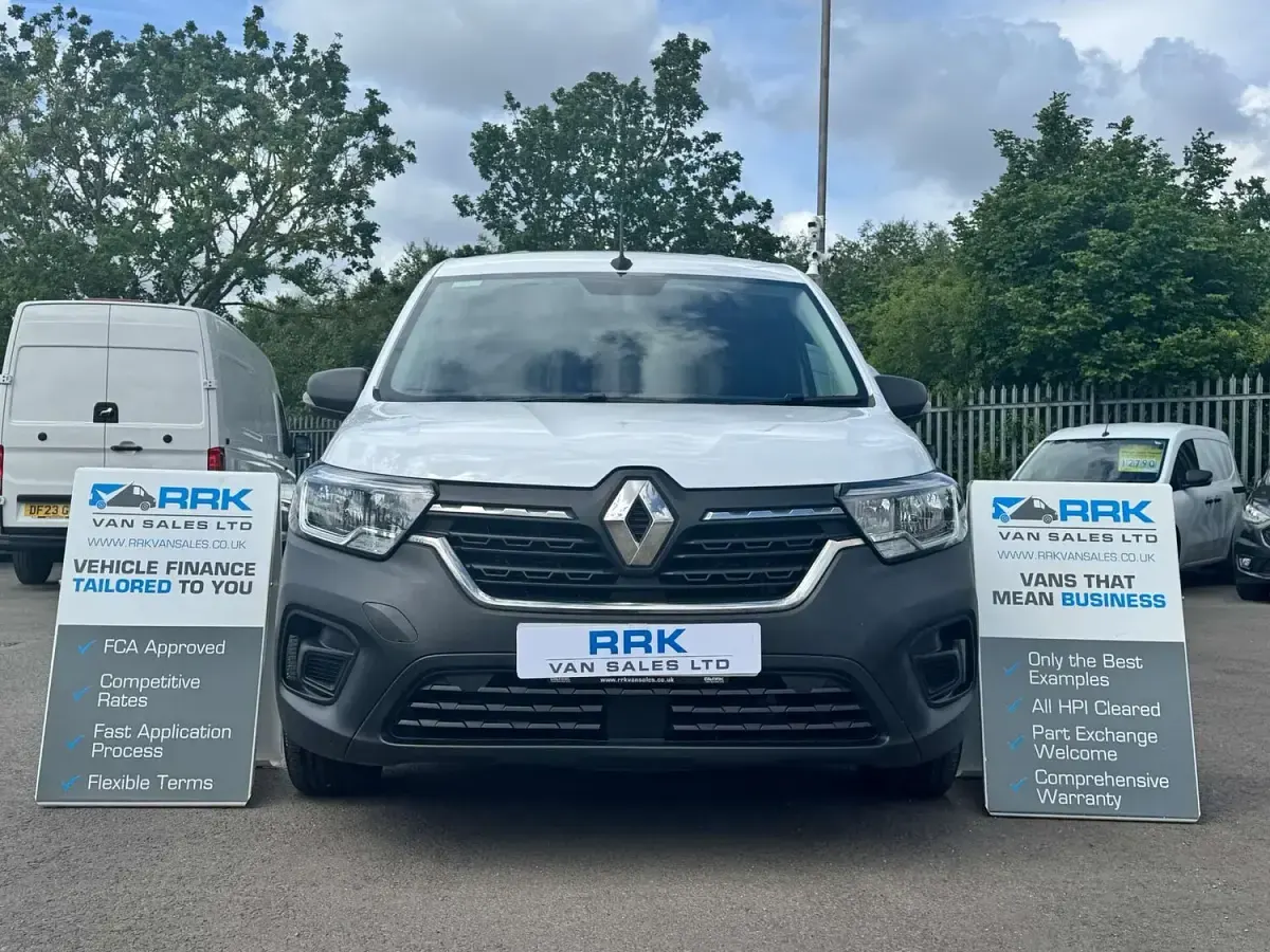 Used Renault Kangoo 95 HP (69 kW) 2023 White MPV