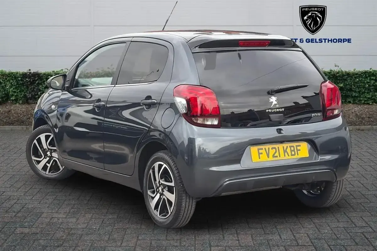 Used Peugeot 108 Allure 71 HP (52 kW) 2021 Grey