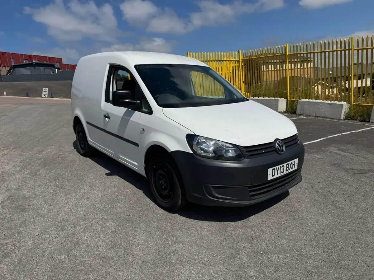 Used VW Caddy 102 HP (75 kW) 2013 White MPV