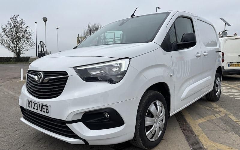Used Vauxhall Combo 101 HP (74 kW) 2023 MPV