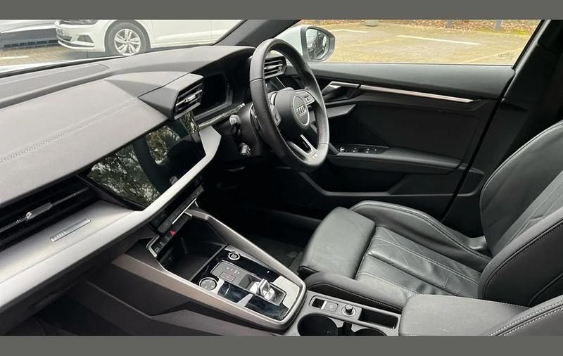 Used Audi A3 S-Line 147 HP (108 kW) 2022 White Sedan