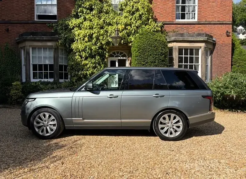 Used Land Rover Range Rover Vogue SE 339 HP (249 kW) 2015 Grey SUV
