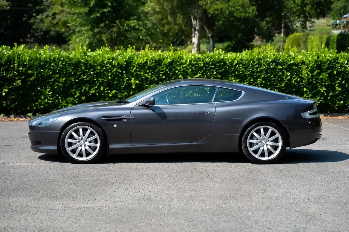 Used Aston Martin DB9 450 HP (330 kW) 2007 Silver Coupe