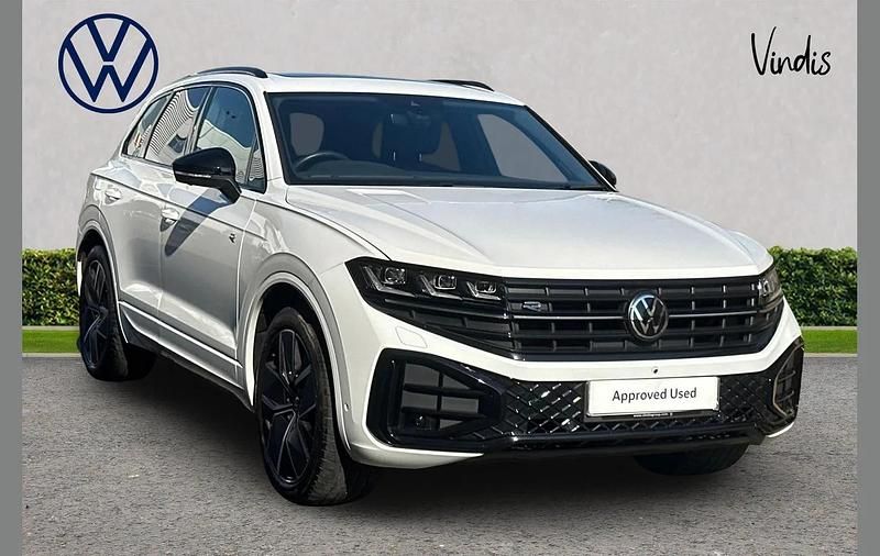 Used VW Touareg Black Edition 286 HP (210 kW) 2024 White SUV