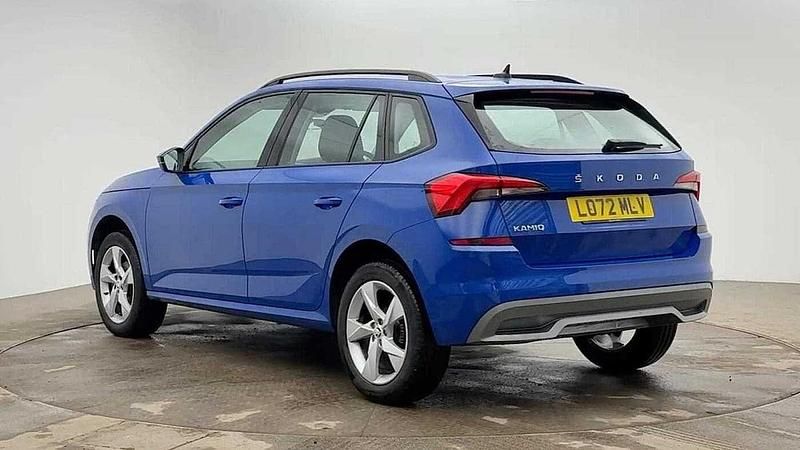 Used Skoda Kamiq SE 70 HP (51 kW) 2023 Energy blue SUV