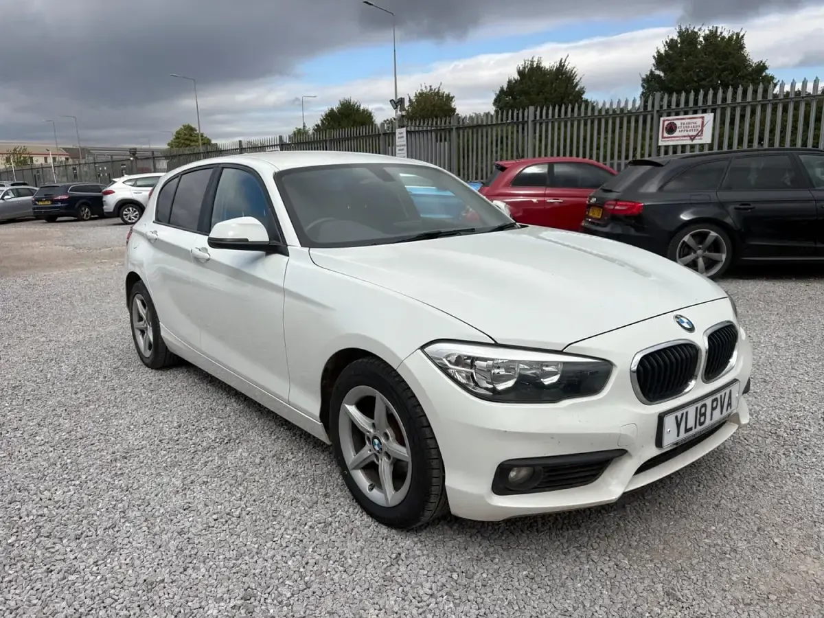 Used BMW 118 Performance 2018 White Hatchback