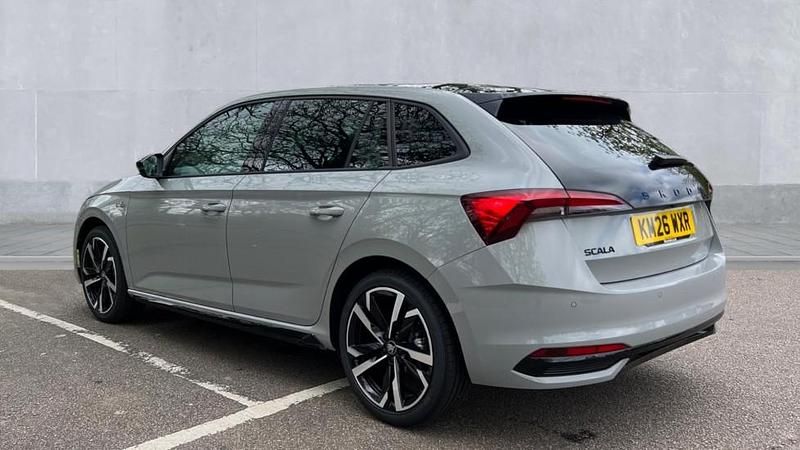 Gebraucht Skoda Scala Monte Carlo 150 PS (110 kW) 2026 Grau Kleinwagen