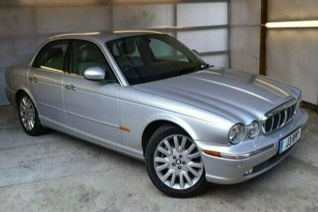Used Jaguar XJ SE 262 HP (192 kW) 2003 Sedan