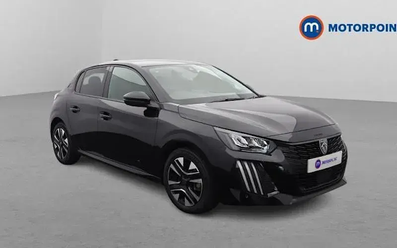 Used Peugeot 208 Allure 101 HP (74 kW) 2025 Hatchback