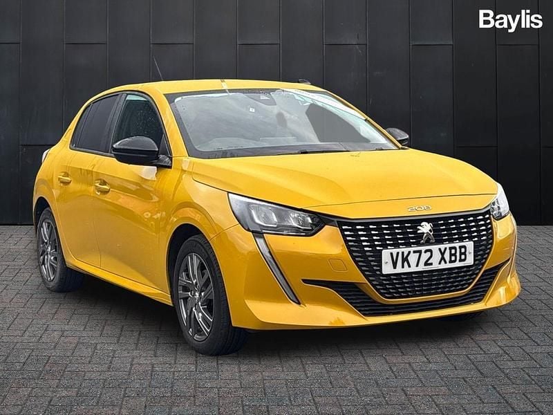 Used Peugeot 208 Active+ 75 HP (55 kW) 2022 Yellow Hatchback