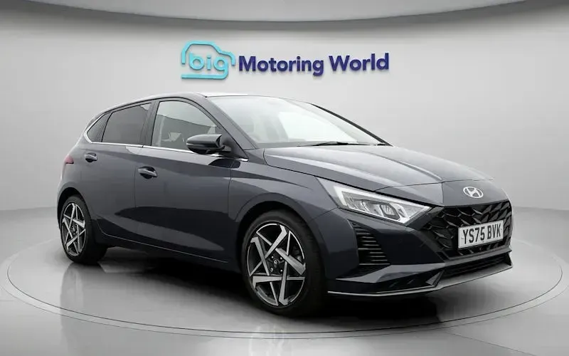 Used Hyundai i20 Premium 101 HP (74 kW) 2025 Grey Hatchback