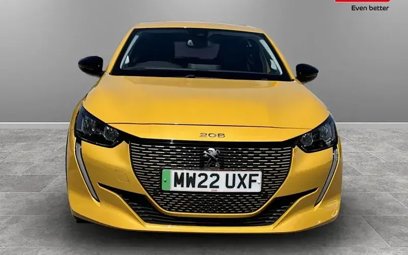 Used Peugeot e-208 Allure Premium 100 kW (136 HP) 2022 Hatchback