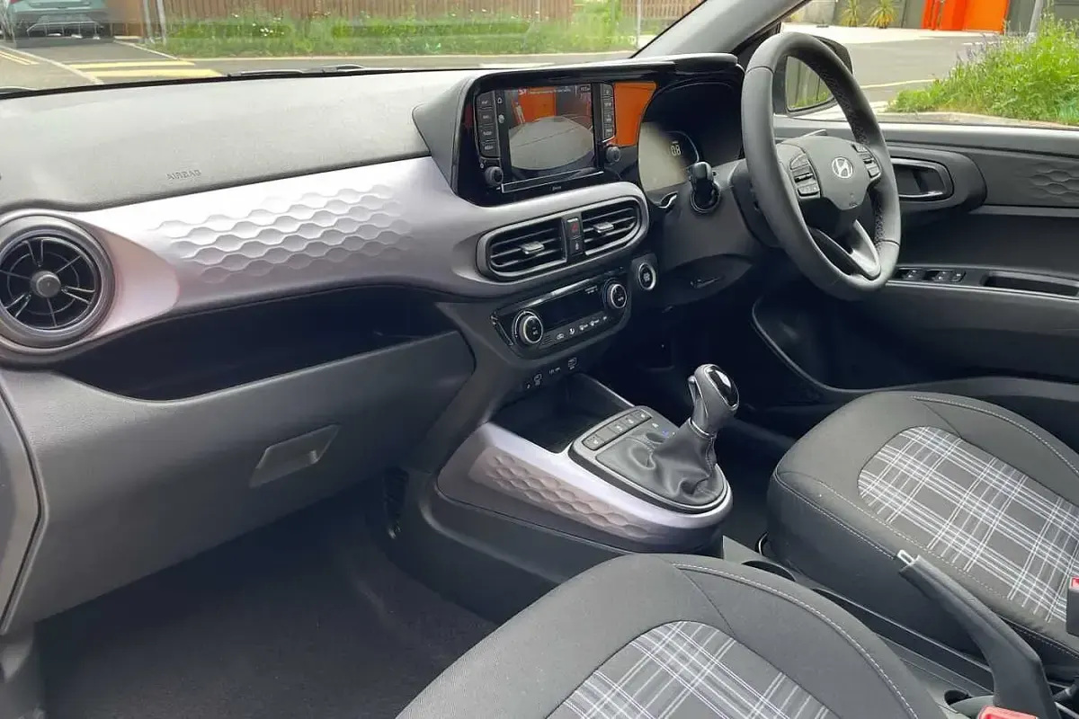 New Hyundai i10 Premium 79 HP (58 kW) 2026 Hatchback