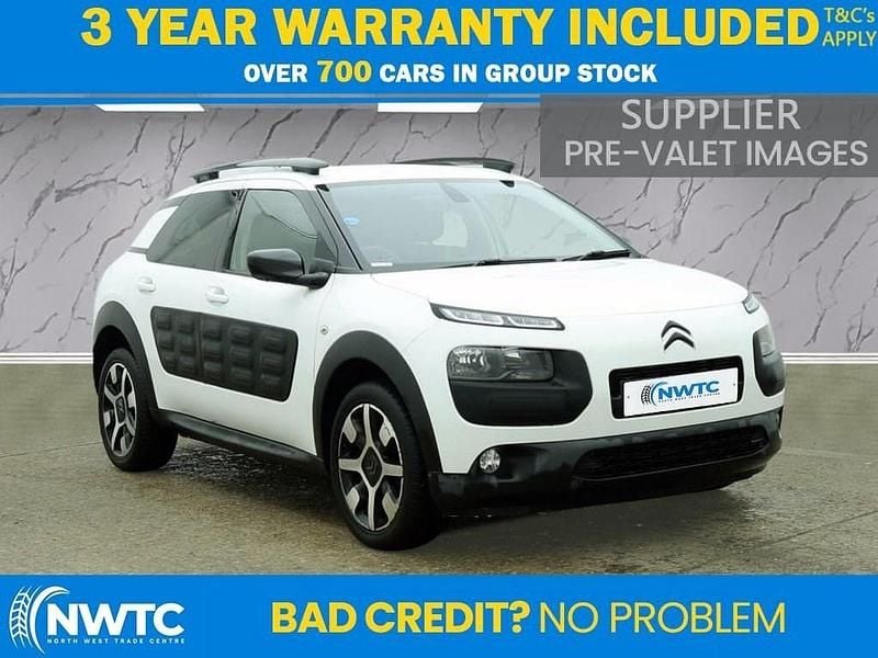 Used Citroën C4 Cactus Flair 82 HP (60 kW) 2015 White Hatchback