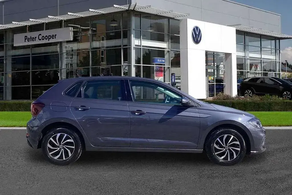 Used VW Polo Life 95 HP (69 kW) 2023 Grey Hatchback