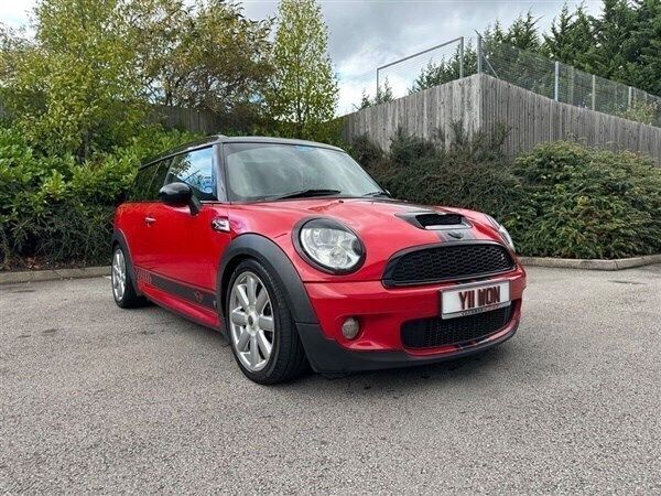 Red Used 2009 Mini Cooper Clubman Estate | £4,395 (Fair price) - Image 1/1