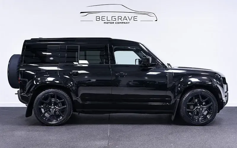 Usado Land Rover Defender SE Dynamic 300 HP (220 kW) 2023 SUV