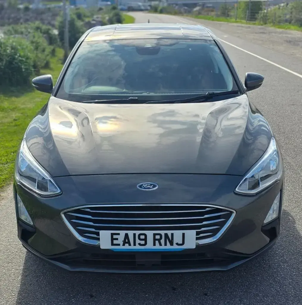 Used Ford Focus Titanium 120 HP (88 kW) 2019 Grey Hatchback