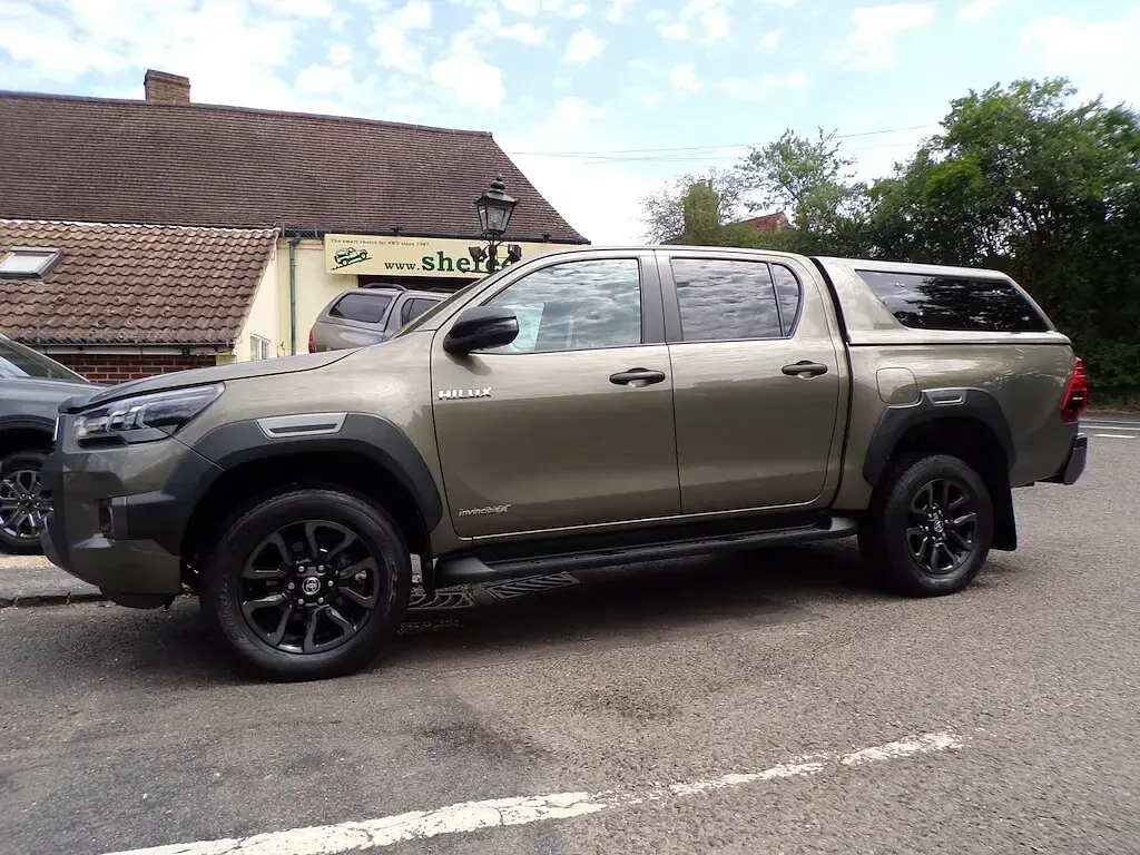 Used Toyota HiLux 2024 Bronze Pickup