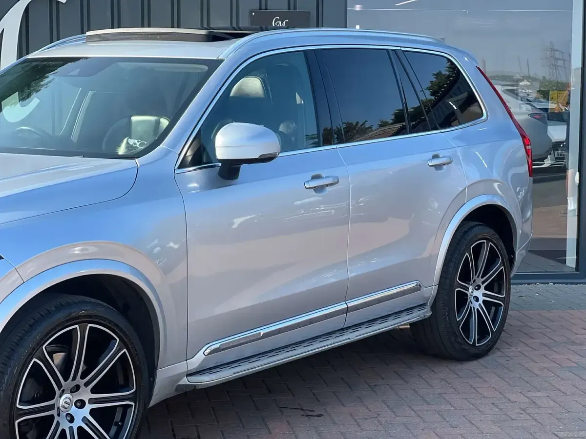 Used Volvo XC90 Inscription 235 HP (172 kW) 2017 Silver SUV