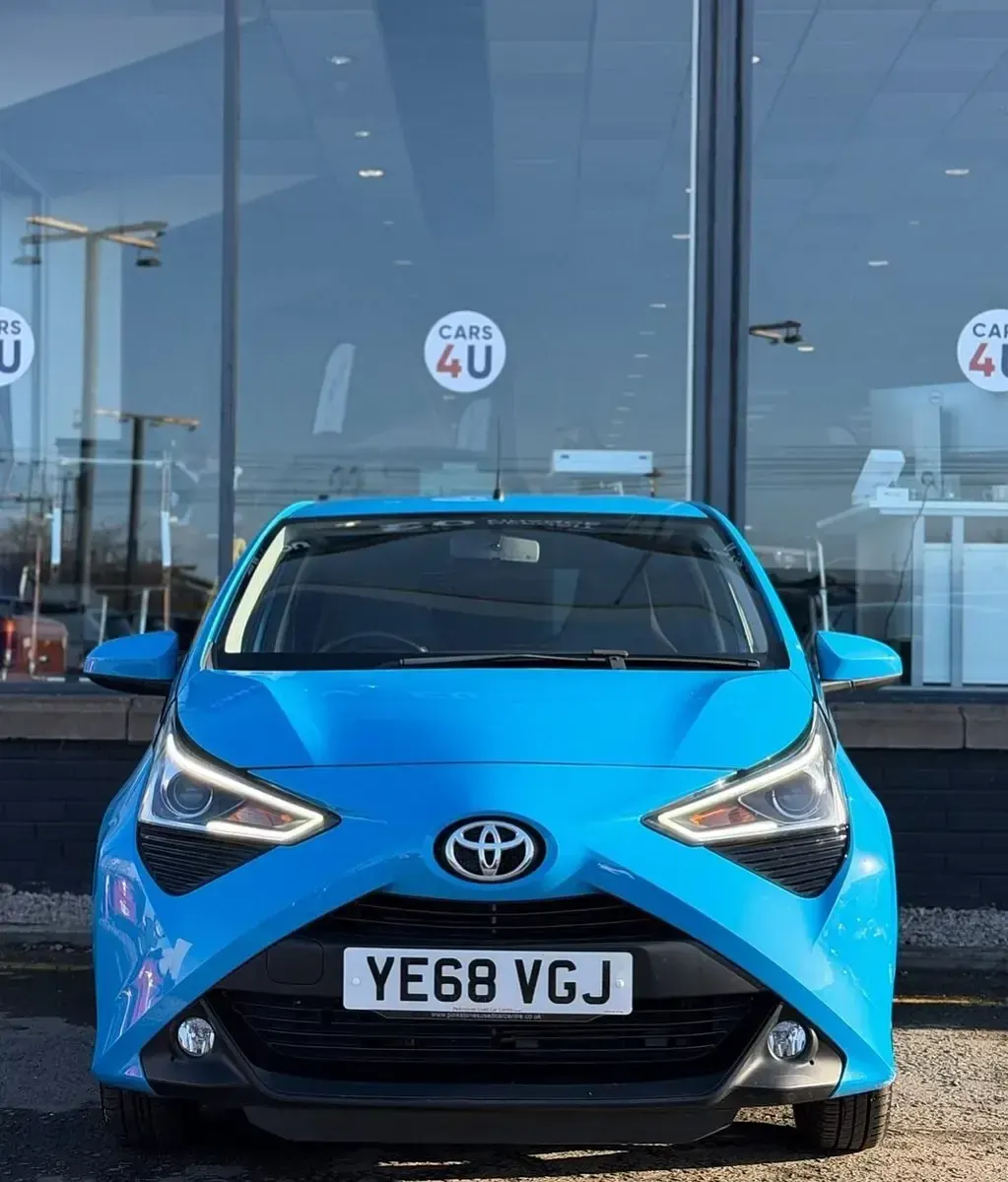 Gebraucht Toyota Aygo X-plore 71 PS (52 kW) 2018 Blau Kleinwagen