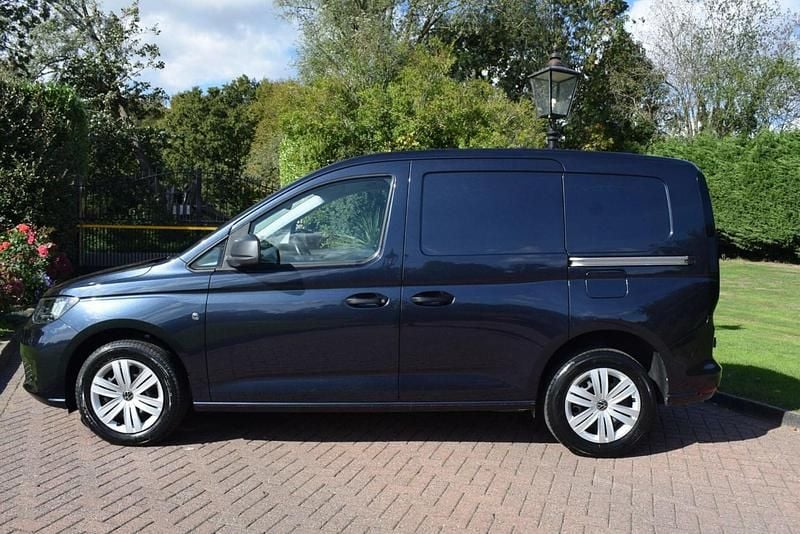 Used VW Caddy S 122 HP (89 kW) 2024 Blue MPV