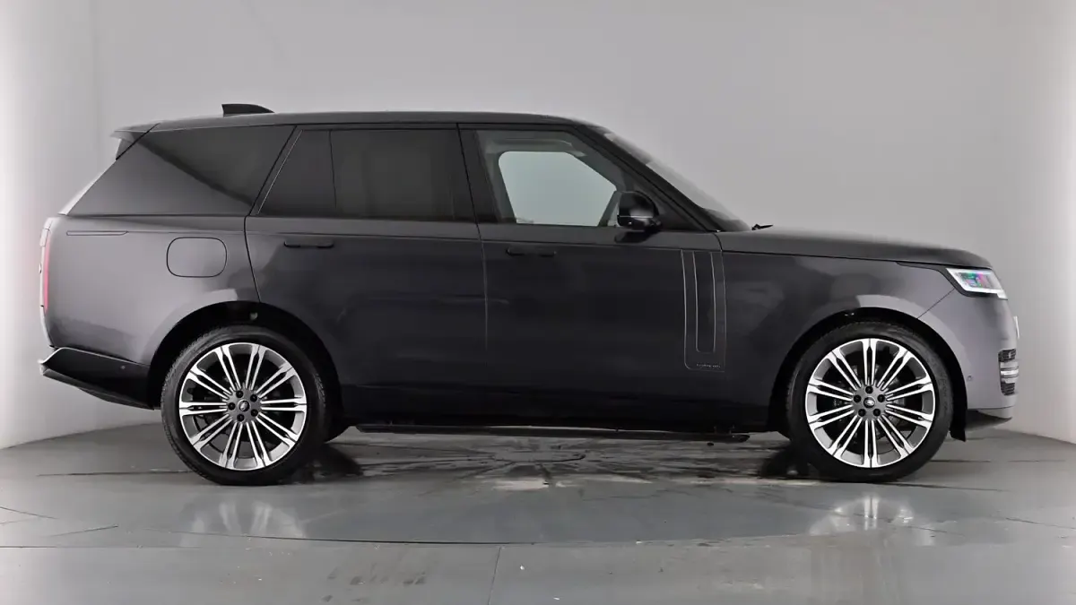 Used Land Rover Range Rover Autobiography 300 HP (220 kW) 2022 Carpathian grey SUV