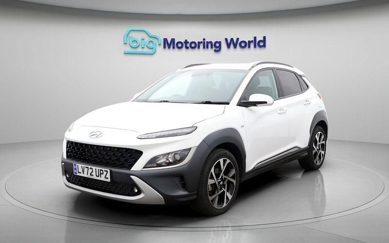 Used Hyundai Kona Premium 120 HP (88 kW) 2022 White SUV