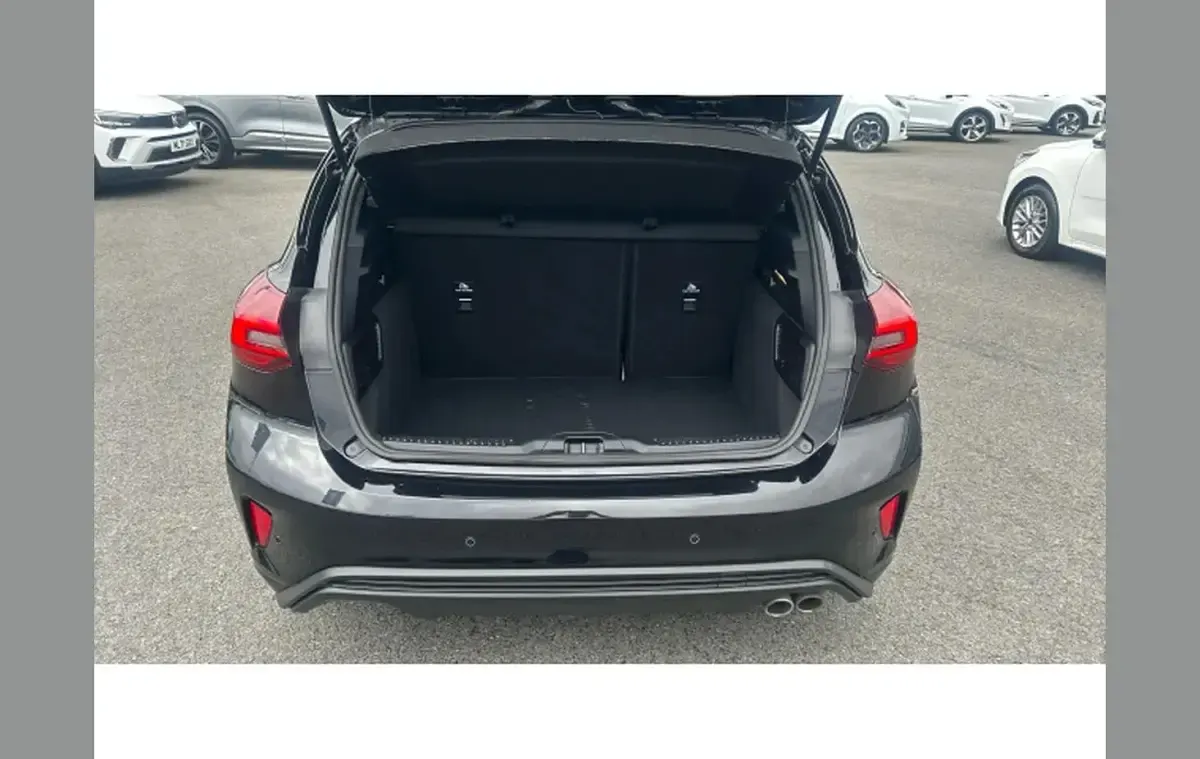 Used Ford Focus ST-Line 123 HP (90 kW) 2024 Black Hatchback