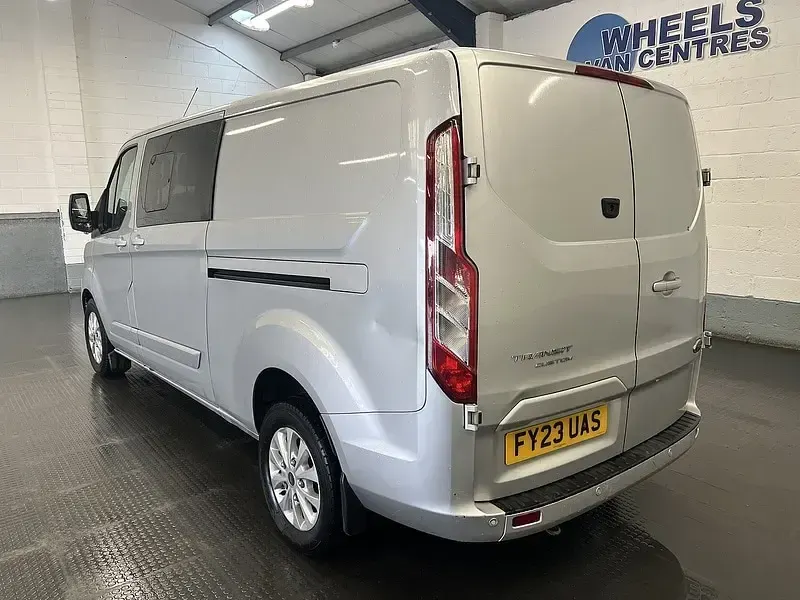 Used Ford Transit Custom Limited 130 HP (95 kW) 2023 Silver Van