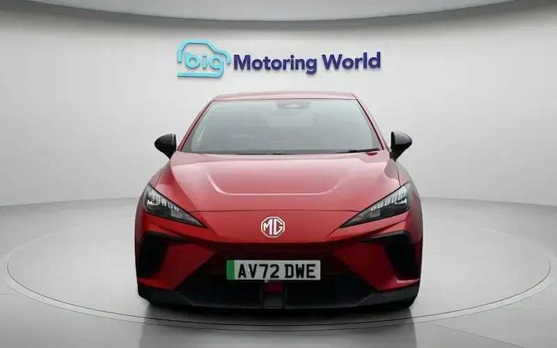 Used MG MG4 EV SE 319 kW (435 HP) 2022 Red Hatchback