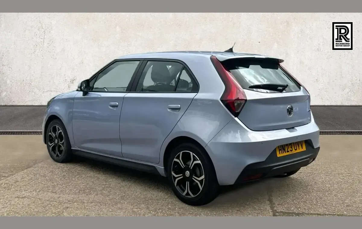 Used MG MG3 Exclusive 106 HP (77 kW) 2023 Silver Hatchback