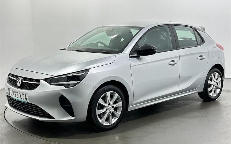Usado Vauxhall Corsa Design Edition 101 CV (74 kW) 2023 Gris Utilitario