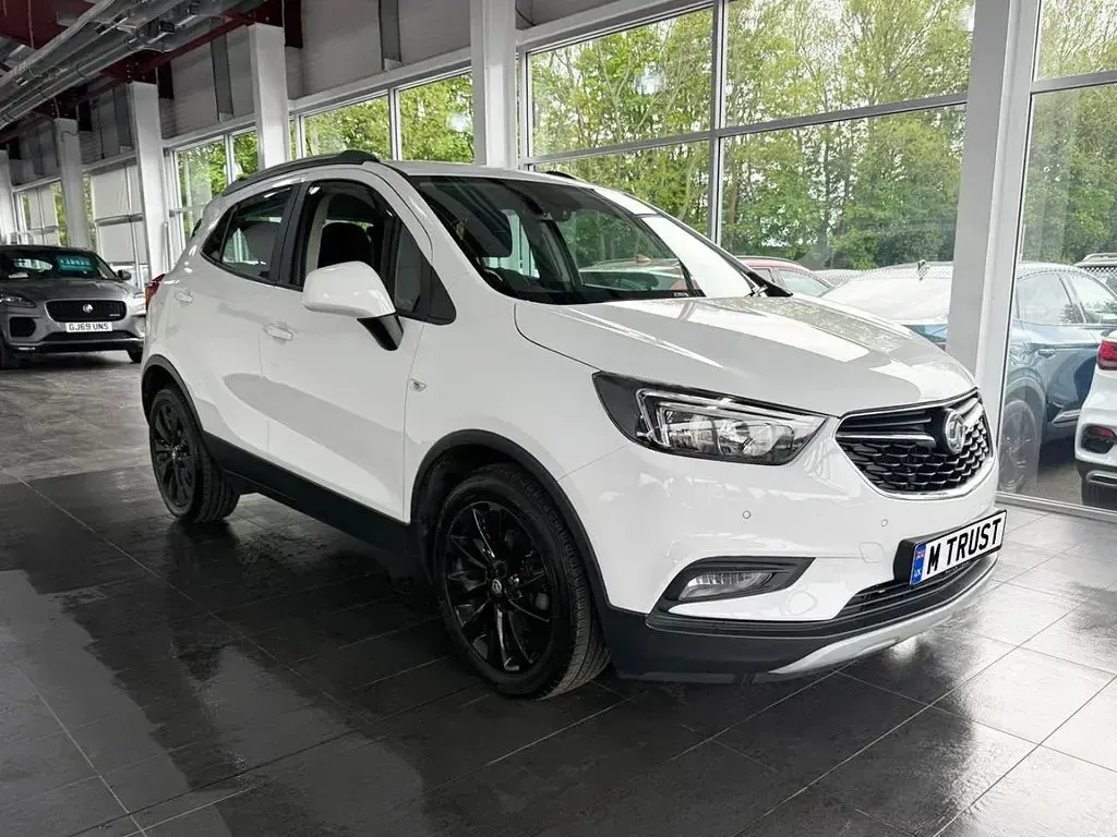 Used Vauxhall Mokka X Active 140 HP (102 kW) 2018 White SUV