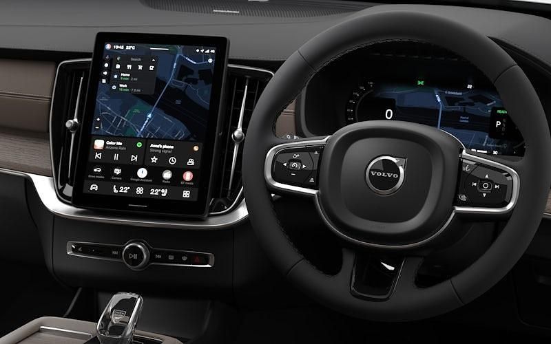 New Volvo XC90 Plus 455 HP (334 kW) 2025 Mulberry red SUV