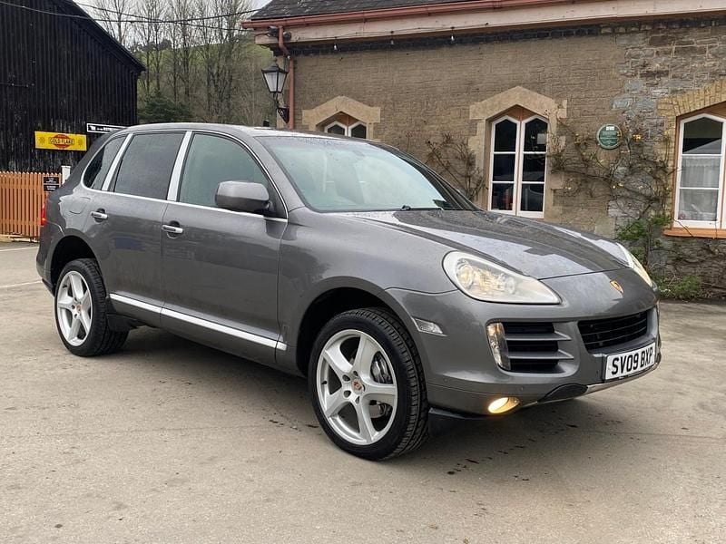 Begagnad Porsche Cayenne 2009 Grå SUV