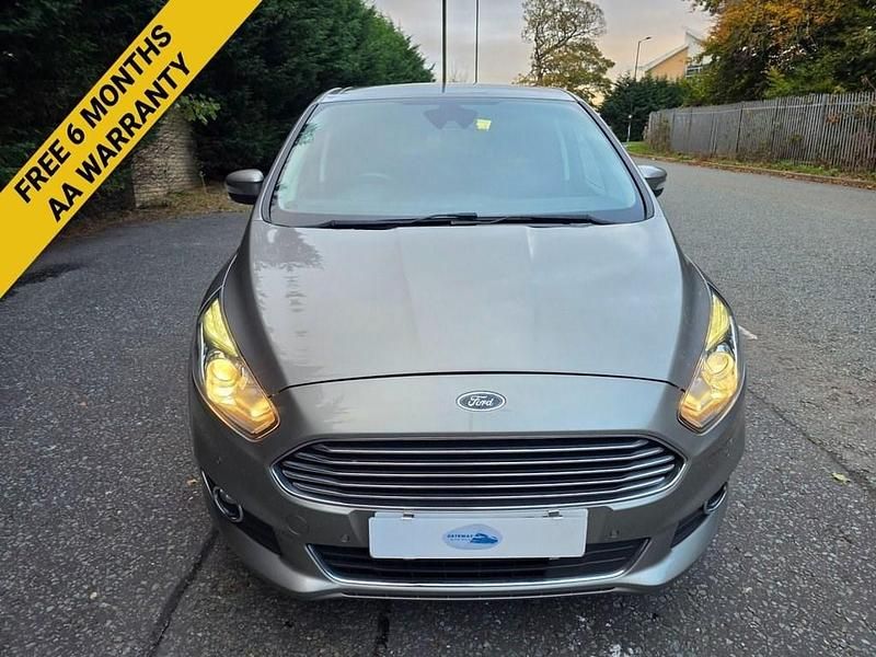 Used Ford S-MAX Titanium 160 HP (117 kW) 2018 Silver MPV