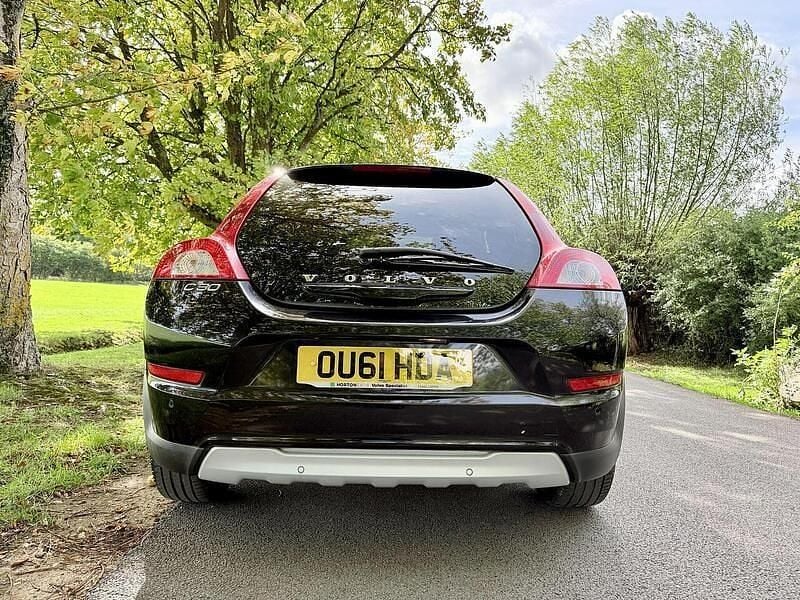 Used Volvo C30 SE 145 HP (106 kW) 2025 Black Hatchback