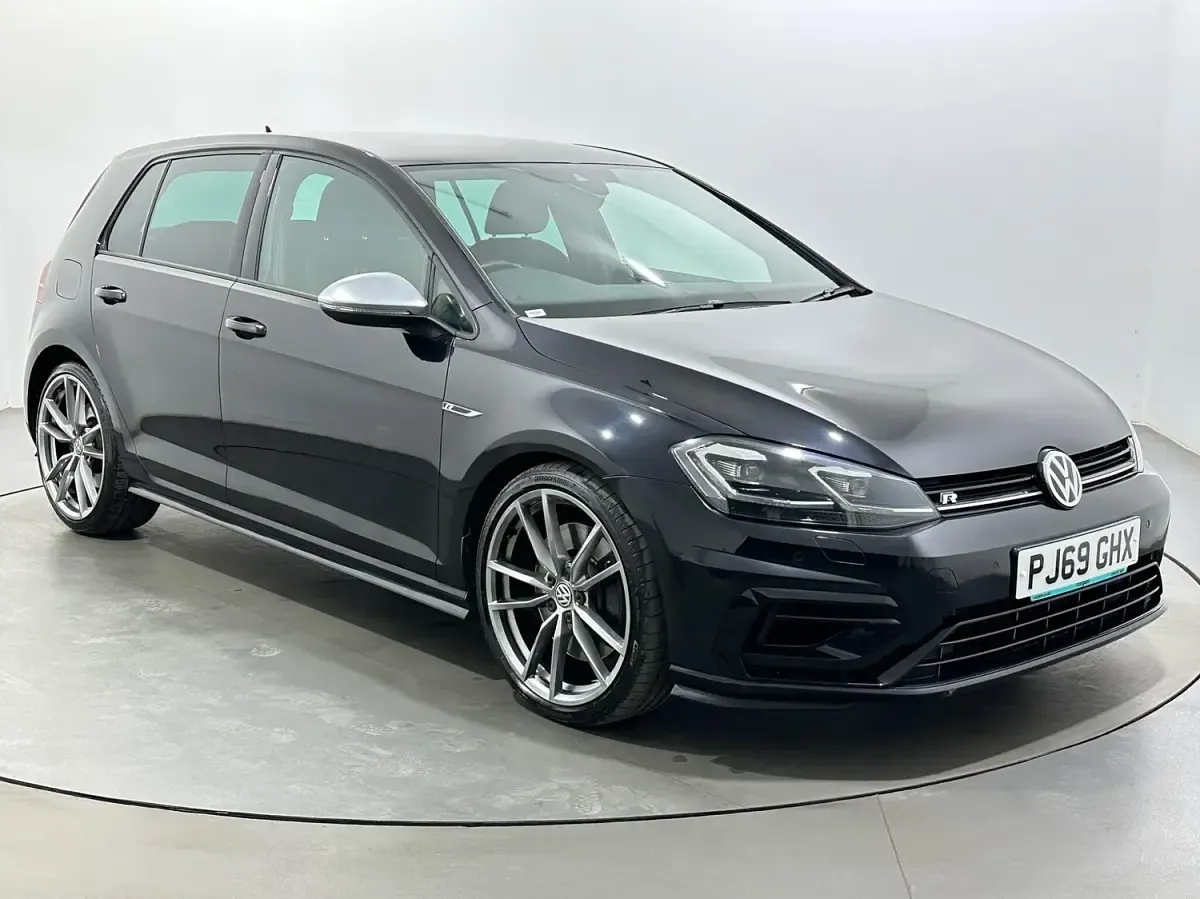 Used VW Golf VII R 300 HP (220 kW) 2019 Hatchback