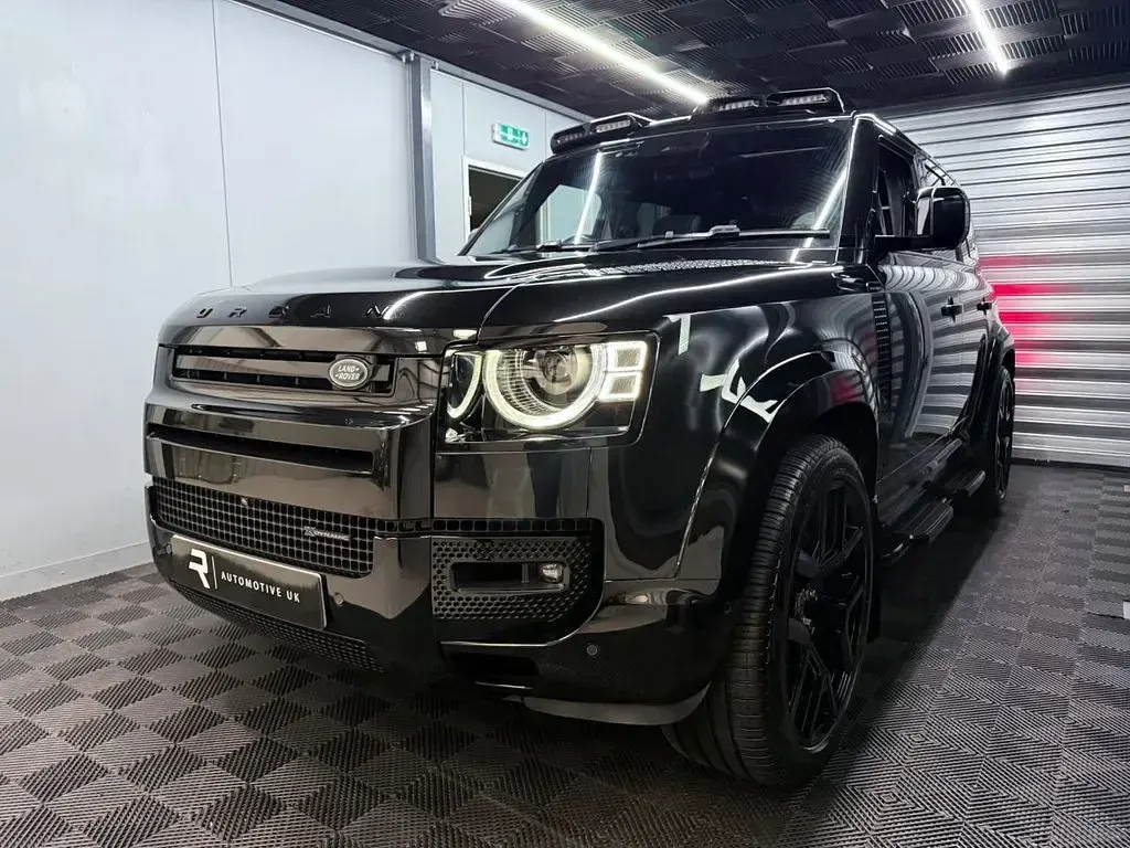 Used Land Rover Defender HSE Dynamic 296 HP (217 kW) 2021 Black SUV