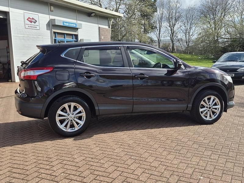 Used Nissan Qashqai Acenta Premium 115 HP (84 kW) 2014 Black SUV