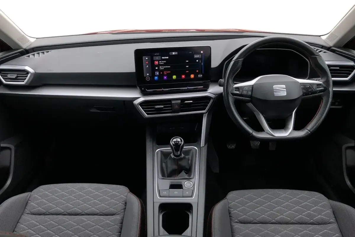 Begagnad Seat Leon FR 2021 Röd Kombi