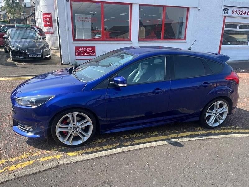 Used Ford Focus ST 185 HP (136 kW) 2018 Blue Hatchback