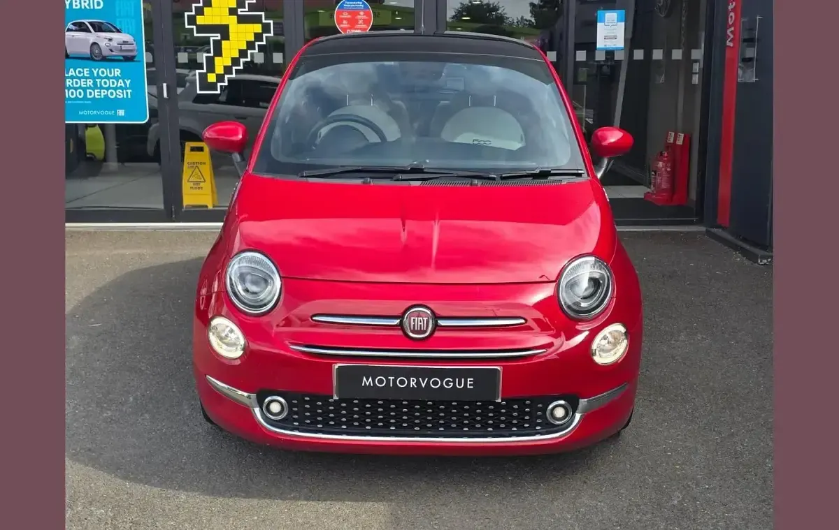 Used Fiat 500 Dolcevita 70 HP (51 kW) 2022 Red Hatchback